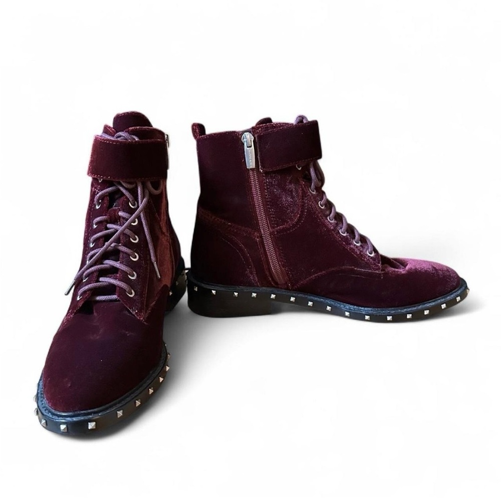 Women’s Vince Camuto Burgundy Faux Velvet Faux Leather Studded Ankle Boots Sz 8
